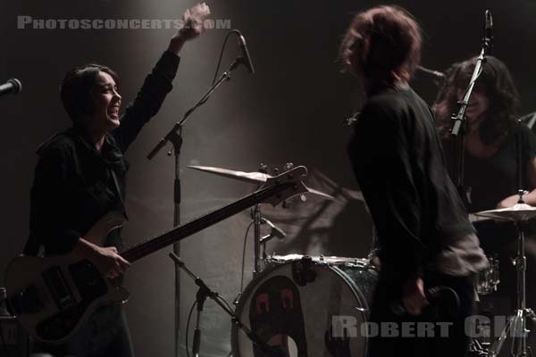 WARPAINT - 2010-11-06 - PARIS - La Cigale - 